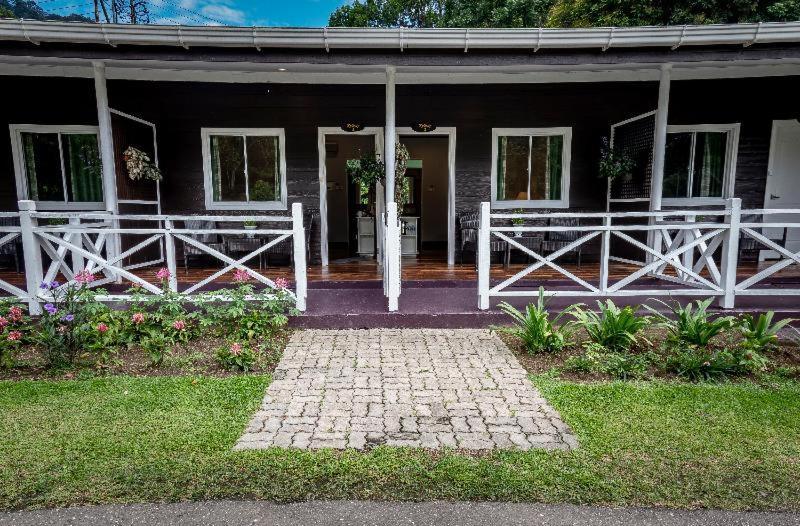 Sutera Sanctuary Lodges At Poring Hot Springs Ranau Habitación foto